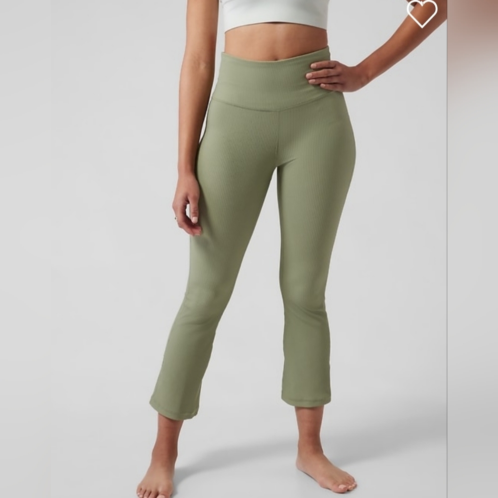 Athleta Rib Crop Flare Large 24" inseam